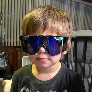 Meet your Posher, Ricky